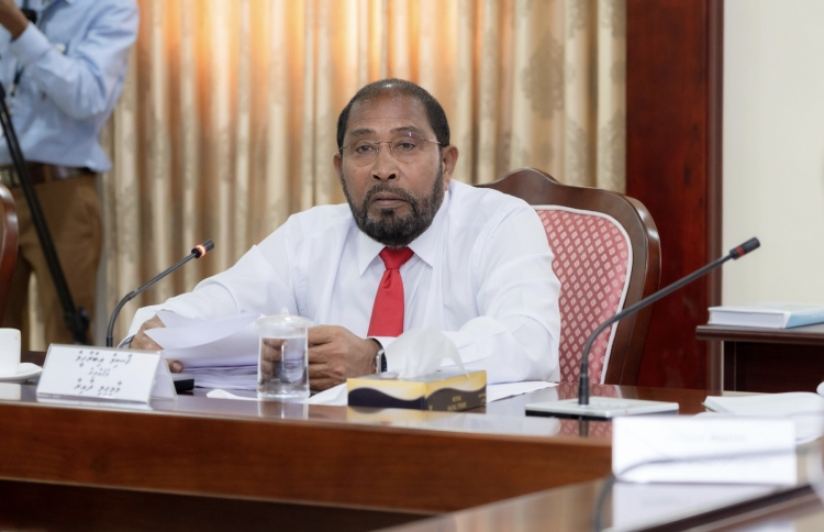 "ގަރުދިޔަ، ބަތް ކާން ޖެހުނީ ކުރީގެ ސަރުކާރާ ހެދި"