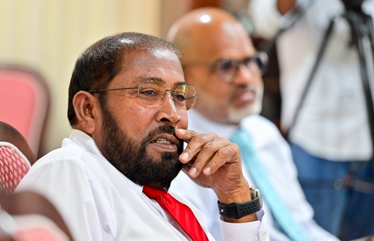 ގާސިމްގެ ރުޅިގަނޑު މިއަދު ވެސް ކޮންޓްރޯލެއް ނުވި!