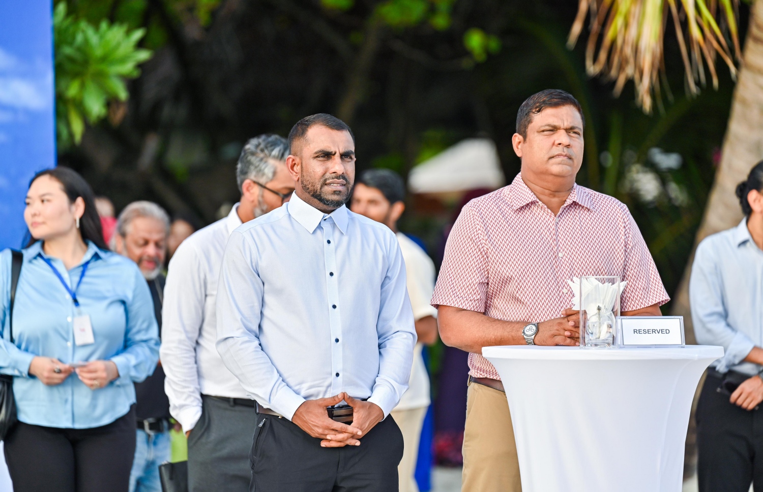 އެއާ ސާވިސް ވޯލްޑް ކޮންގްރެސް ފެށުމުގެ ރަސްމިއްޔާތުގައި ސިވިލް އޭވިއޭޝަން މިނިސްޓަރު އަމީން (ކ) އާއި ޓޫރިޒަމް މިނިސްޓަރު ފައިސަލް.--- ފޮޓޯ: ނިޝާން އަލީ | މިހާރު