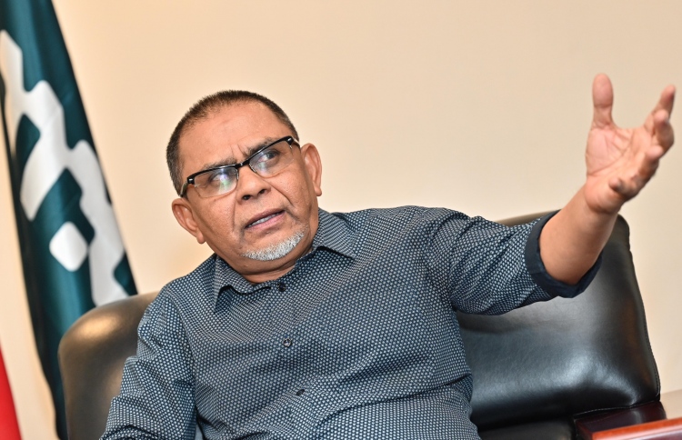 ކްރެޑިޓު ކާޑު ބޭނުންކުރަނީ އުސޫލާ އެއްގޮތަށް: ވަޖީހު