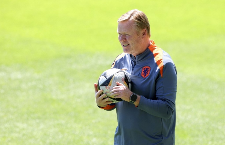 ދަތުރުގެ ތާށިކަން ނެދަލެންޑްސް އަށް މައްސަލައަކަށް ނުވާނެ: ކޫމަން