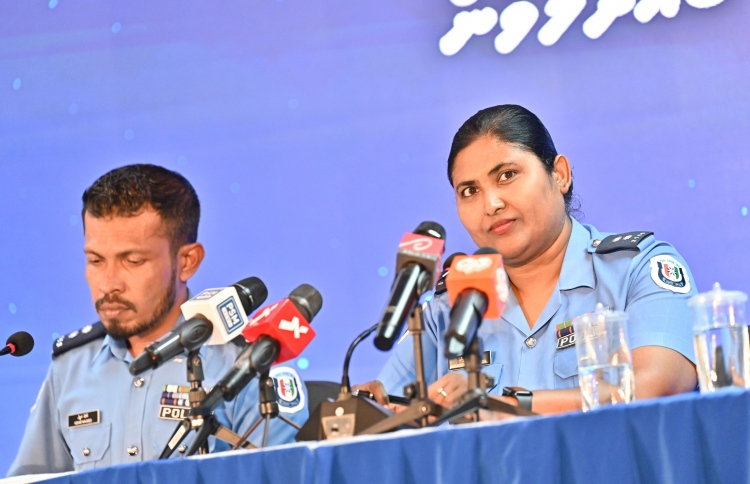 ސްކޭމްތަކުގައި ޖަލު އޮފިސަރުން ބައިވެރިވޭ: ޕޮލިސް