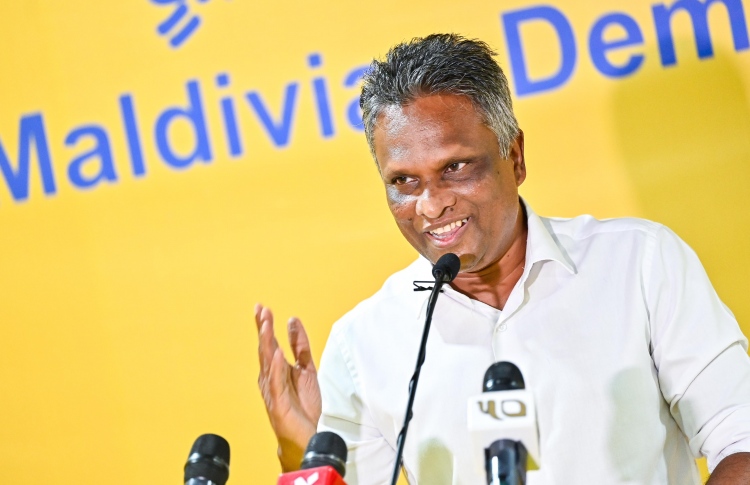 އެމްޑީޕީން ކުރި މަސައްކަތް ފެންނަން ހުންނާނެ: އާޒިމް