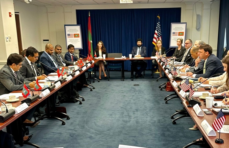 ރާއްޖެ-އެމެރިކާއިން ވިޔަފާރި ފުޅާކުރަން ނިންމައިފި