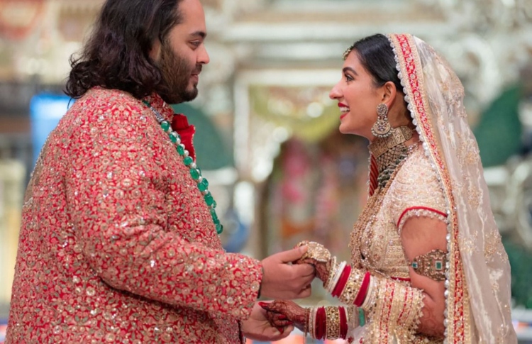 އާނަންތު އާއި ރާދިކާ ކައިވެނިކޮށްފި