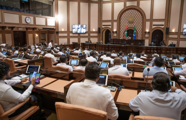 މެންބަރުންގެ އަދަދު ލިމިޓްކުރަން ތަފާތު ހިޔާލުތަކެއް!