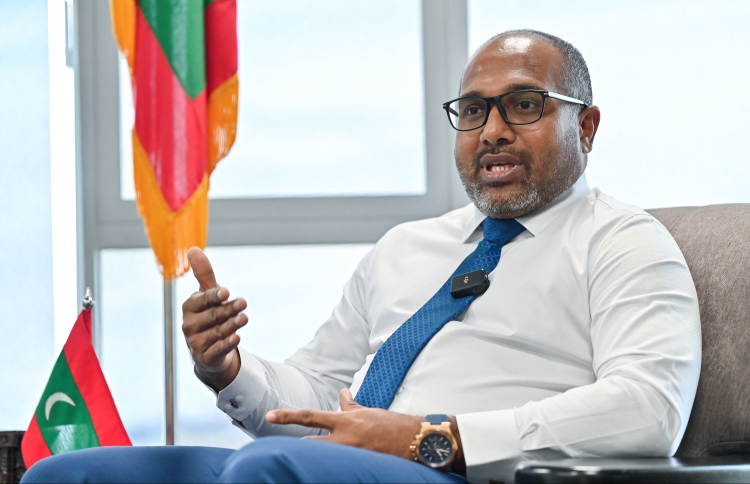 ކުށުގެ ވެށީގައި އުޅޭ ކުދިން އިސްލާހު ކުރަނީ ވާނީގައި