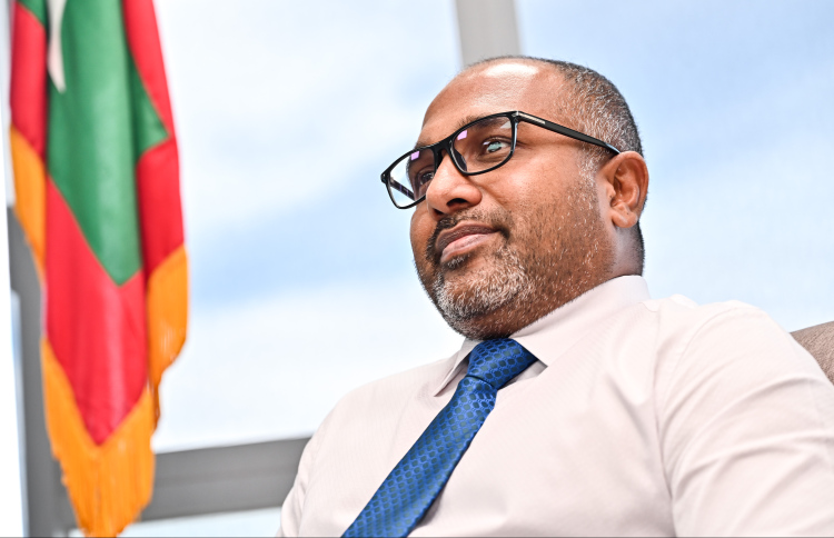 ކަރެކްޝަންސަށް ވަގުތީ ގޮތުން ހުޅުމާލޭން ބިމެއް ދީފި