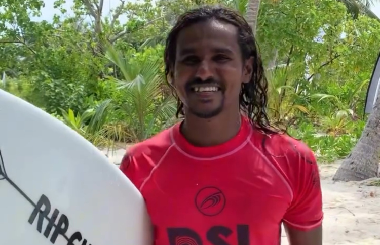 ސްމައިލީ މުލީގައި ޗެމްޕިއަންކަން ހޯދައިފި