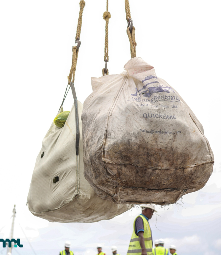 ތިން ވަނަ ދަތުރުގައި އައްޑު އަށް 800 ޓަނުގެ މުދާ!