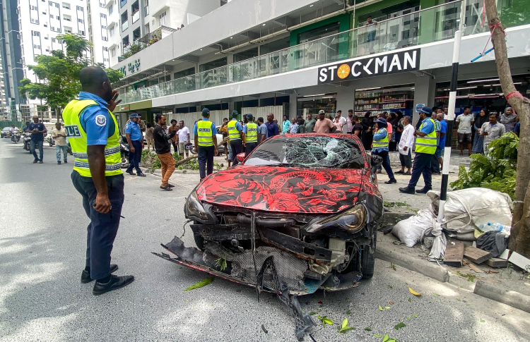 އެކްސިޑެންޓުގައި އަނިޔާވި މީހާގެ ހާލު ސީރިއަސް: ޕޮލިސް