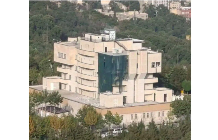 ހަނިއްޔާ އަވަހާރަކޮށްލީ މާކުރިން ހަރުކުރި ބޮމަކުން