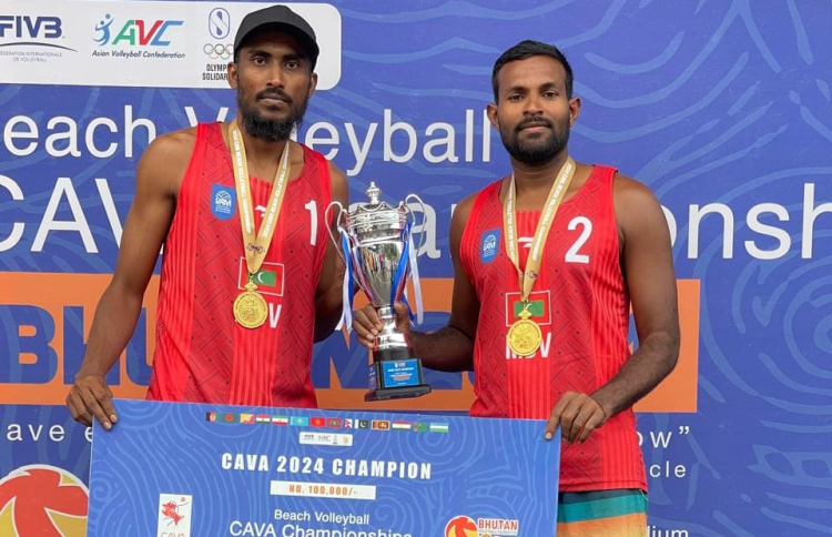 އެޑަމް، ކުޑަކާއްޓޭގެ ޕެއާއިން ރާއްޖެއަށް ރަން މެޑަލް