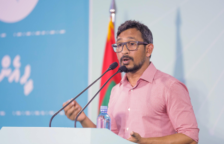 ރިޔާސީ ދައުރެއް މިސަރުކާރަކުން ނުދަންމާނެ: ފަލާހް