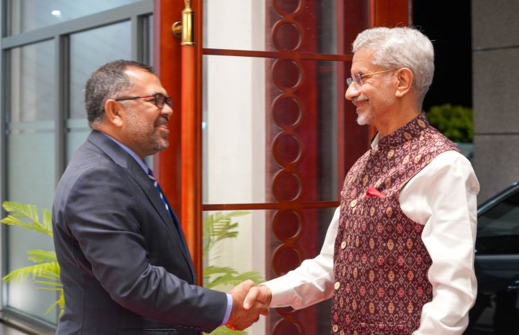 އިންޑިއާއާ އެކު އެފްޓީއޭއެއް ހެދުމުގެ މަޝްވަރާތައް