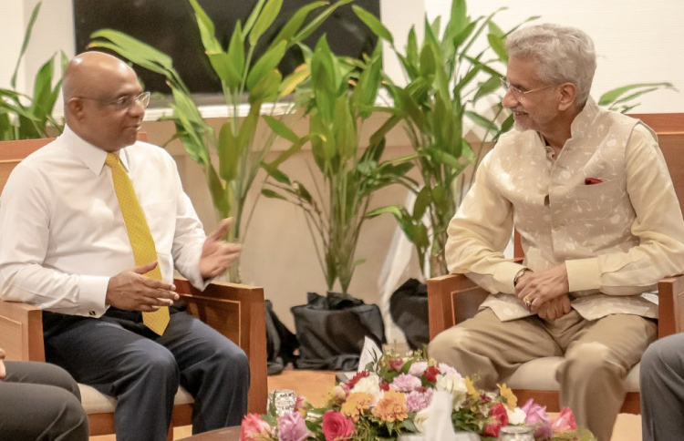 އެމްޑީޕީގެ އިސްވެރިން ޖައިޝަންކަރު އަރިހަށް!