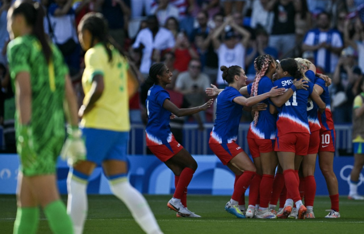 ރަން މެޑަލް އެމެރިކާއަށް، ބްރެޒިލަށް އޮތީ އިންތިޒާރު