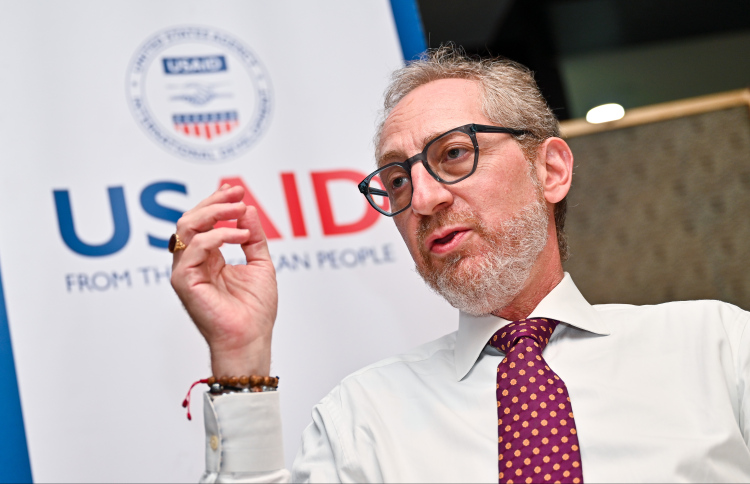 ޔޫއެސްއެއިޑް ހުއްޓާލުމުން ރާއްޖެއަށް ބޮޑު ގެއްލުމެއް!