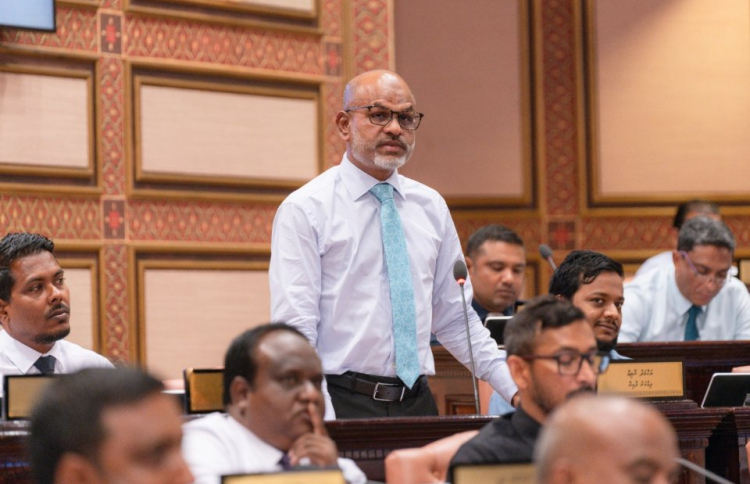 މިލިއަނުން ނަގައިގެން ކްލިނިކްތަކުން ހިންގަނީ ސްކޭމެއް