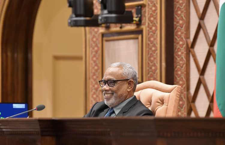 މުސާރަ އުނިކުރަން މަޖިލިސް ރައީސް ވެސް ނިންމަވައިފި