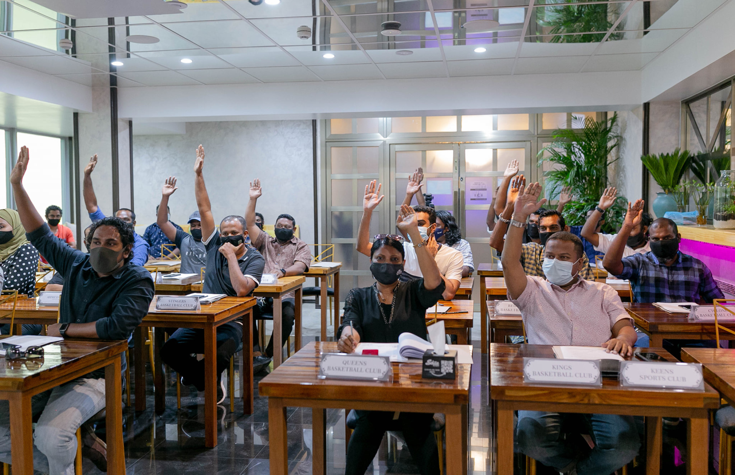 ބާސްކެޓްބޯޅަ އެސޯސިއޭޝަންގެ ކޮންގްރެސްގައި މެމްބަރުން ވޯޓްު ދެނީ