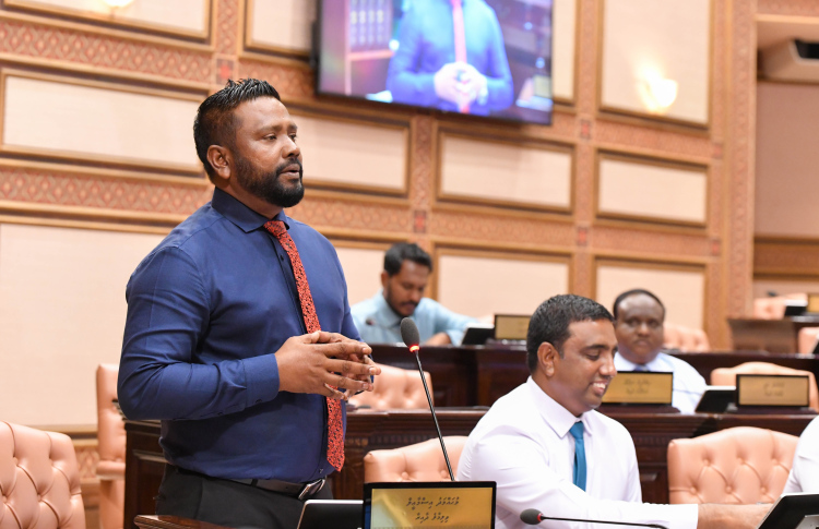 ދީން ގަބޫލުނުކުރާކަމަށް ބުނި މައްސަލަ ބަލަން ގޮވާލައިފި