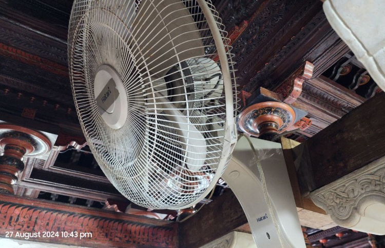 އީދު މިސްކިތުން އަނެއްކާވެސް ވައްކަންކޮށްފި