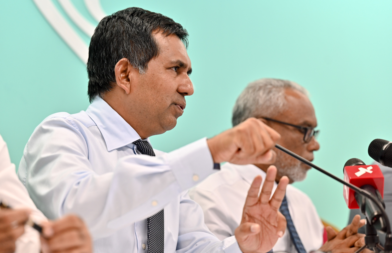 މިއަދުގެ ނޫސްވެރިންގެ ބައްދަލުވުމުގައި ސައީދު ވާހަކަ ދައްކަވަނީ: ހުރިހާ ޑޮޓެއް ގުޅުވީމަ އެނގެނީ މާލީ ނިޒާމް އިނދަޖައްސާލަން ގަސްތުގައި އުޅުނުކަން ކަމަށް ވިދާޅުވި - ފޮޓޯ: ނިޝާން އަލީ / މިހާރު