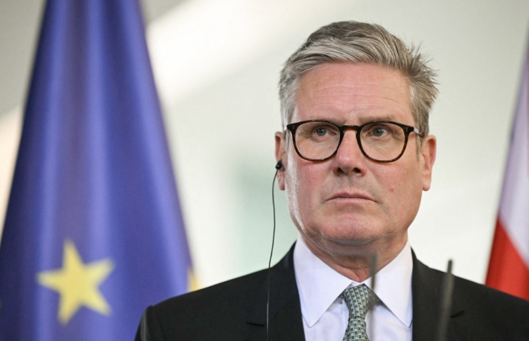 ފަލަސްތީނު ދައުލަތަށް ޔޫކޭގެ 220 އެމްޕީއެއްގެ ތާއީދު