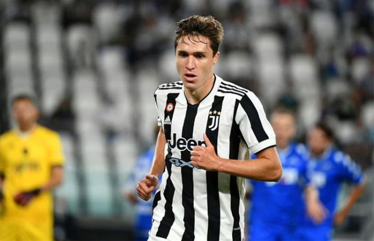 އިޓަލީ ފޯވާޑް ކިއޭސާ ލިވަޕޫލަށް