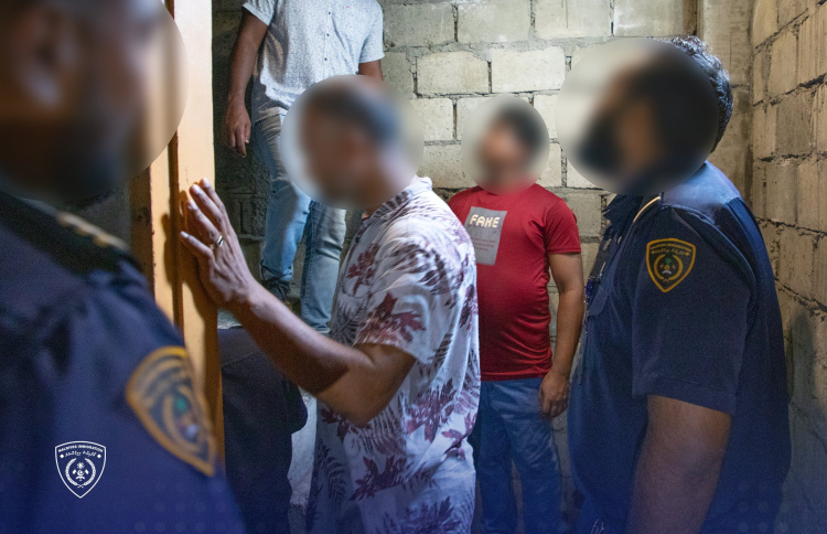 ބިދޭސީންގެ ފުޑް ފެކްޓްރީ ބަންދުކޮށް ދެ މީހަކު ބަންދަށް