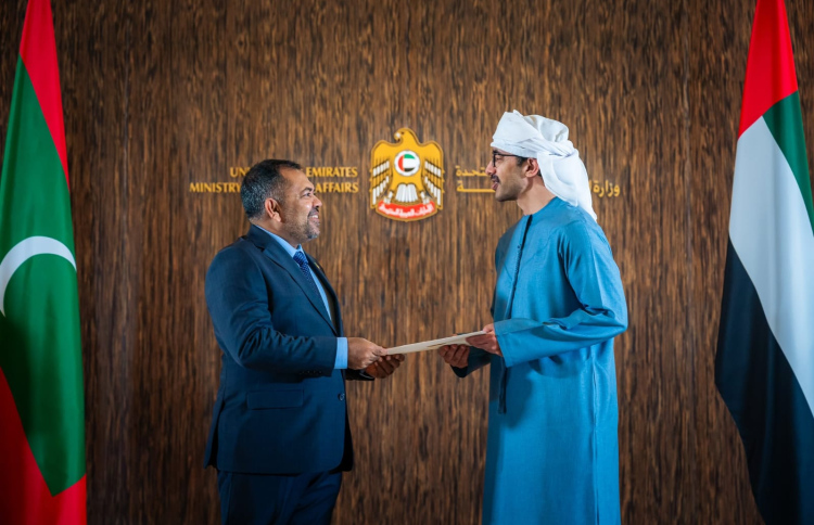 ރައީސްގެ ސިޓީ ޔޫއޭއީގެ ފޮރިން މިނިސްޓަރަށް އަރުވައިފި