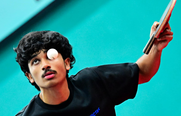 ފެނުނީ ތަފާތު އަޚްޔާރެއް، މިހާރު އެންމެ އުހުގައި!