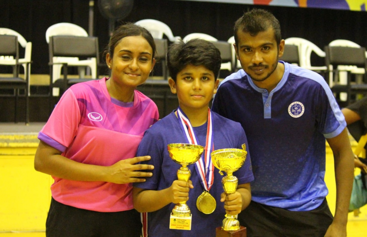 މުންސިފާއި ފަދުއާ، އަޚްޔާރު ކައިރިގައި