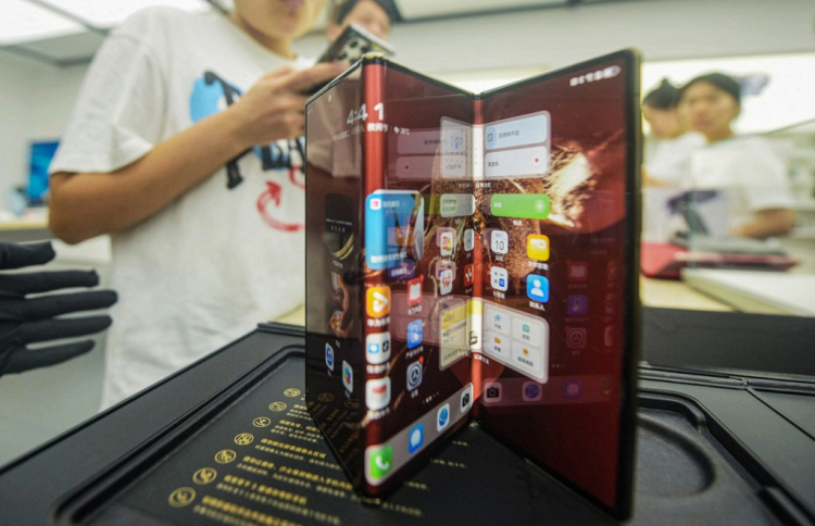 ވާވޭގެ އާ ފޯނު ދައްކާލައިފި، އަގަކީ 2،800 ޑޮލަރު