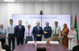 During the sgning ceremony between EMGS and the Ministry of Higher Education to provide 561 scholarship opportunities for Maldivian students -- Photo: Ministry of Higher Education