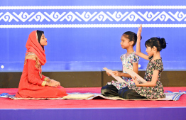 School students delivering a traditional performance during the High Achievers Award Ceremony held at Dharubaaruge, Male' City today. -- Photo: Nishan Ali / Mihaaru News