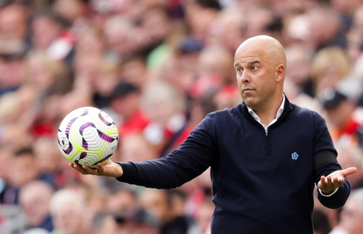 ސްލޮޓްގެ ފުރަތަމަ ބަލި: "މިއީ ފަހަތަށް ވެއްޓުމެއް"