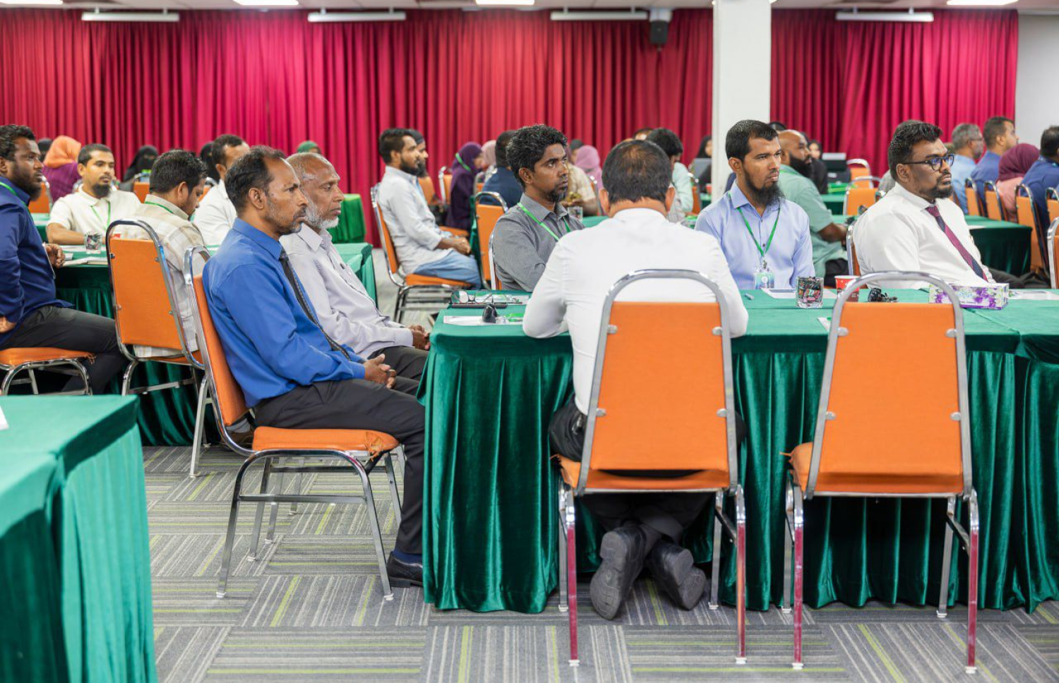 ދީނީ އިޖްތިމާއީ މަސައްކަތްކުރާ ޖަމިއްޔާތަކުގެ އަހަރީ ބައްދަލުވުމުގެ ބައިވެރިން.-- ފޮޓޯ: އިސްލާމިކް މިނިސްޓްރީ