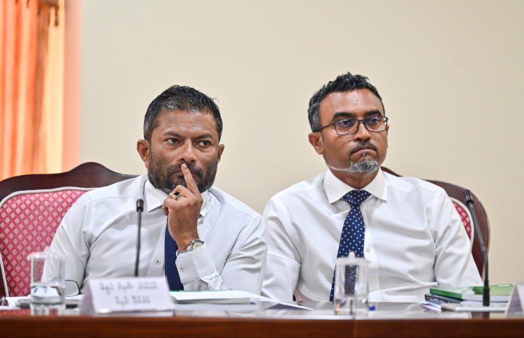 ދެފަހަރަށް ތާވަލްކުރުމަށް ފަހު ކޮމިޓީ ކެންސަލް!