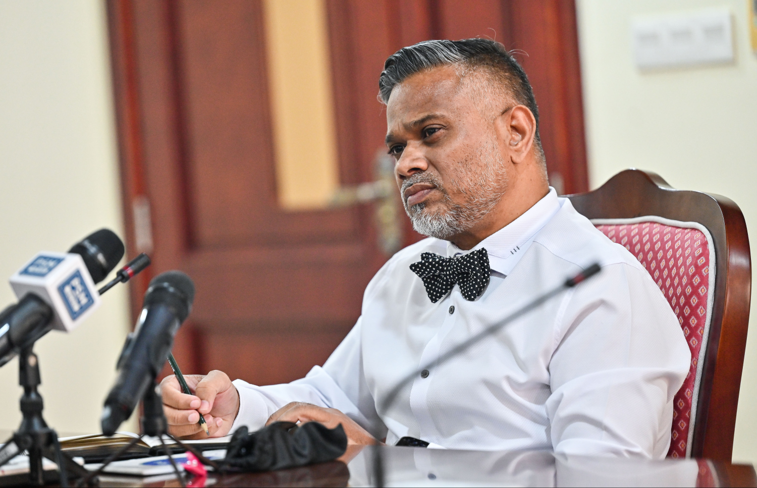 އާ ޕްރޮސެކިއުޓާ ޖެނެރަލް އައްބާސް --- ފޮޓޯ/މިހާރު