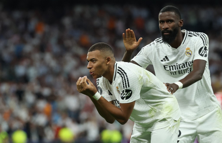 އެމްބާޕޭ ރެއާލާ އެކު ޗެމްޕިއަންސް ލީގު ފެށީ ގޯލަކުން