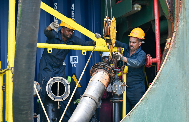 އެމްޕީއެލް ތެލުގެ ހިޔާނާތް: ފިޔަވަޅުތަކެއް އަޅަނީ