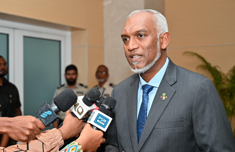 ރާއްޖެއަށް ފައިދާވާނީ ގައުމުތަކާ ގުޅިގެން: ރައީސް