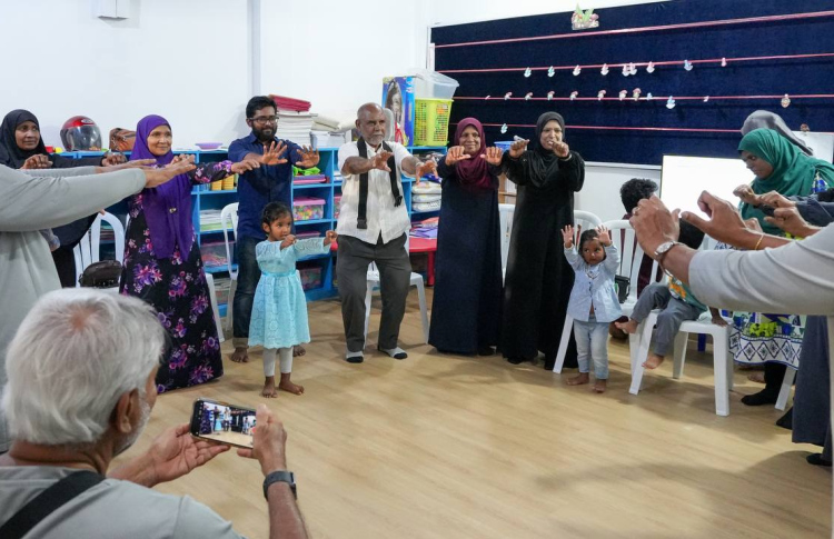 އަމީރު އަހުމަދުގައި އިޖުތިމާއީ ހަރަކާތްތައް ހިންގަނީ