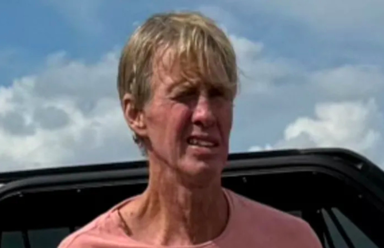 ޓްރަމްޕް އަވަހާރަކޮށްލަން ބޭނުން ކަމަށް ބުނާ ނޯޓެއް