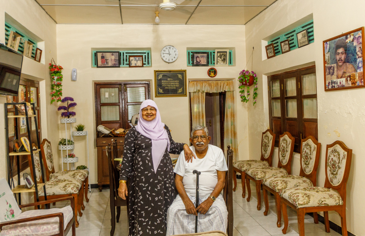 ޑޮކްޓަރު ދޮންތުއްތުގެ ވާހަކަ އަޑު އެހިންތަ؟