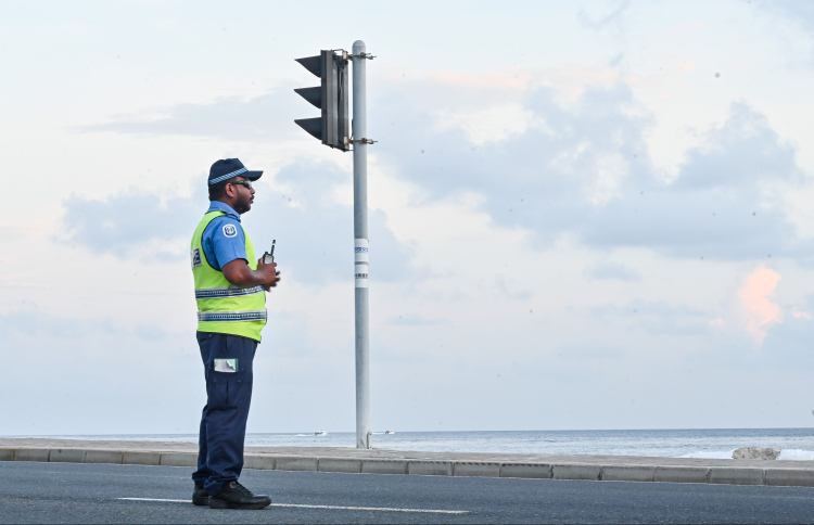 މަނާ ވަގުތު ވެހިކަލް ދުއްވައިގެން 11 މީހަކު ޖޫރިމަނާ