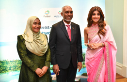 The President and the first lady pose for a picture with Bollywood superstar Shilpa Shetty at an event held to promote Maldives tourism and business. -- Photo: President's Office