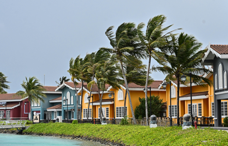 ދެ ކޮޅިގަނޑުގެ އަސަރުކޮށް، މޫސުން ގޯސް ދުވަސްތަކެއް